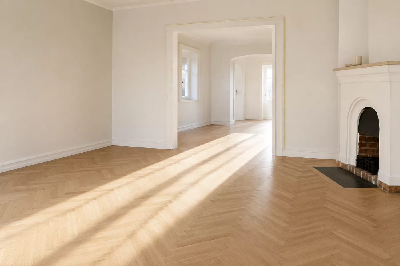 Parquet en chêne propre et sec après un entretien courant