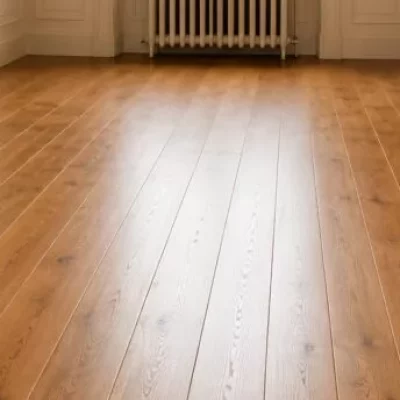 Gros plan d'un parquet huilé