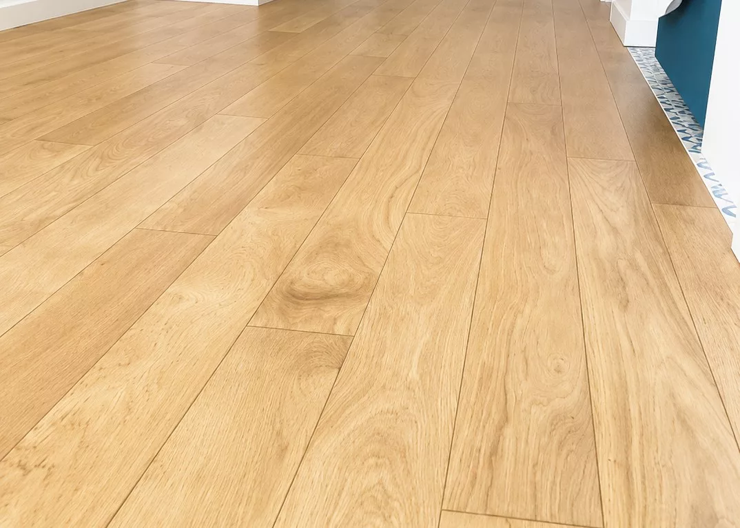 Parquet massif rénové